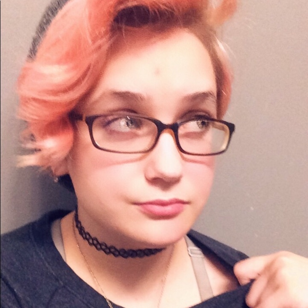 Meet your Posher, Stephanie